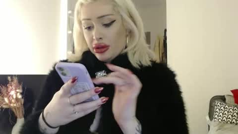 Snapshot of deewhitee chatting on March 2026 03:41:02 AM Jenna online show from March 2026 03:41:02 AM