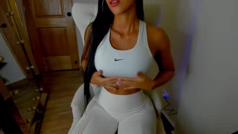 Snapshot of deisy_madrid chatting on February 2025 11:52:02 PM deisymadrid online show from February 2025 11:52:02 PM