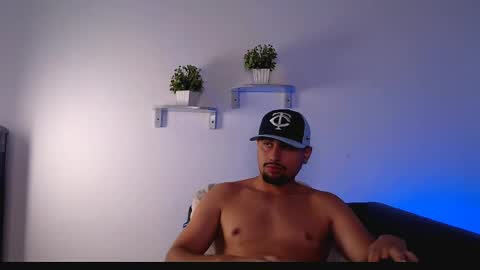 Snapshot of deivy_gram chatting on April 2026 01:54:01 AM DEIVY online show from April 2026 01:54:01 AM