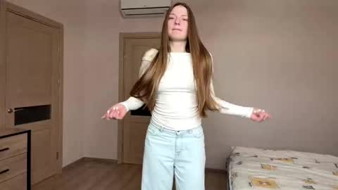 Mila online show from February 2026 07:26:01 AM