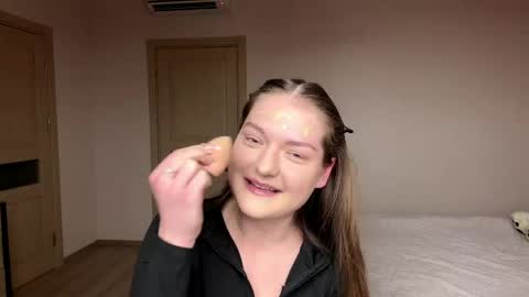 Mila online show from April 2026 12:32:02 PM