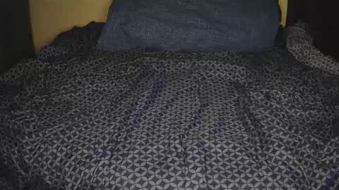 Snapshot of dekuplays chatting on April 2026 07:45:01 AM Deku izuku3498 online show from April 2026 07:45:01 AM