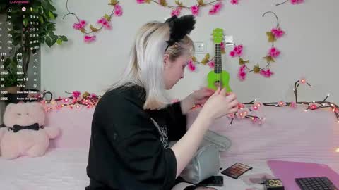 Snapshot of delciepfost chatting on February 2026 05:15:01 AM Rana online show from February 2026 05:15:01 AM