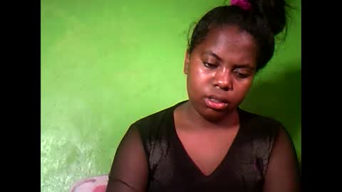 deliah712909 online show from February 2025 12:05:02 PM