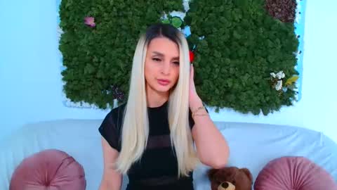 Snapshot of deliciaalove chatting on November 2025 07:19:02 PM deliciaalove online show from November 2025 07:19:02 PM