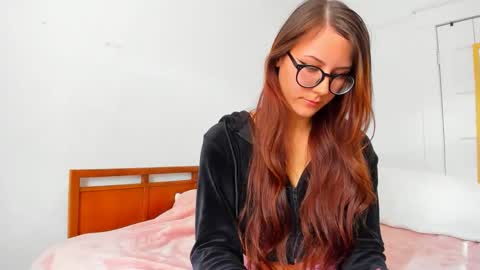 deliciousnoni online show from November 2025 07:03:01 PM