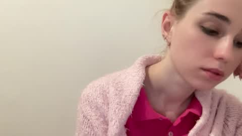 Delivery      online show from December 2024 01:35:02 AM