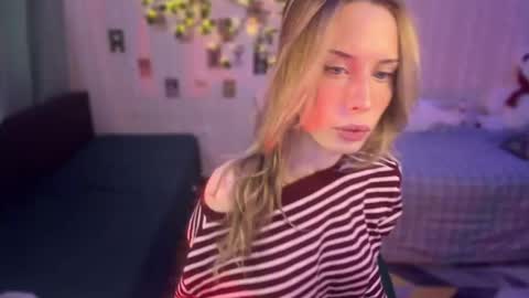 Della online show from May 2026 09:40:01 AM