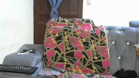 Ginger online show from December 2025 12:43:02 PM