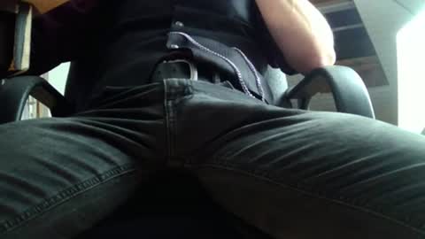 Snapshot of delling235 chatting on November 2025 09:24:01 PM delling235 online show from November 2025 09:24:01 PM