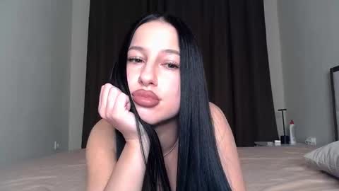 delly_love online show from September 2025 08:35:02 PM