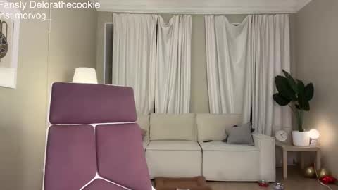 Snapshot of delorathecookie chatting on December 2025 09:46:02 PM Delora online show from December 2025 09:46:02 PM