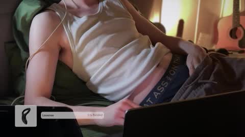 Snapshot of delpetious chatting on December 2025 11:20:02 PM Del Petious online show from December 2025 11:20:02 PM