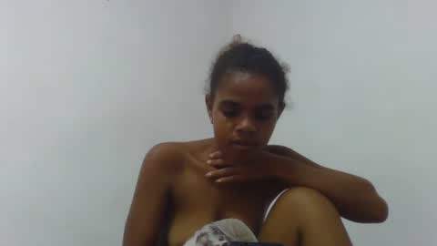 delphine online show from March 2026 06:54:02 AM