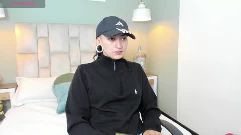 Snapshot of demetra_noxx chatting on January 2026 03:22:01 AM Demetra online show from January 2026 03:22:01 AM