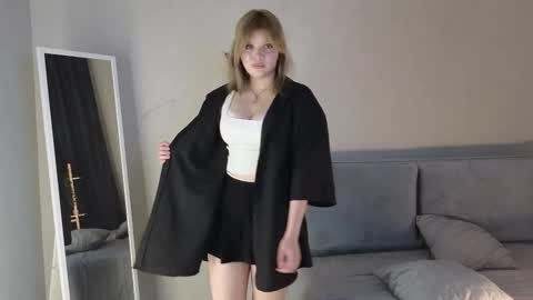 Snapshot of demetricetroike chatting on December 2025 07:08:02 PM Maya online show from December 2025 07:08:02 PM