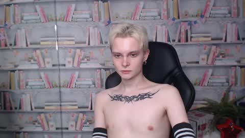 demianenglen online show from March 2025 04:02:02 AM