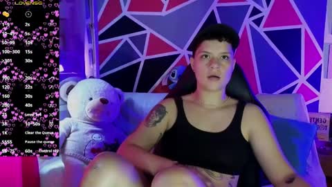 Snapshot of demimoore222 chatting on April 2026 04:23:01 PM DEMI online show from April 2026 04:23:01 PM