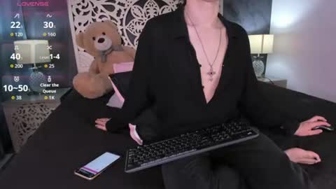 Snapshot of demon_foxx chatting on June 2026 12:25:02 PM online show from June 2026 12:25:02 PM