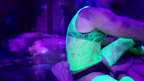 Demondelight666 online show from December 2025 01:19:01 PM