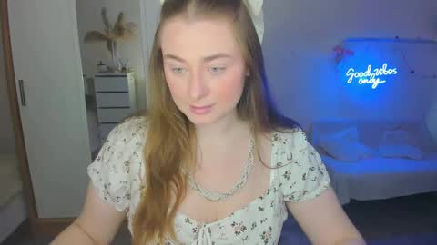 Sophie online show from February 2025 07:16:01 AM