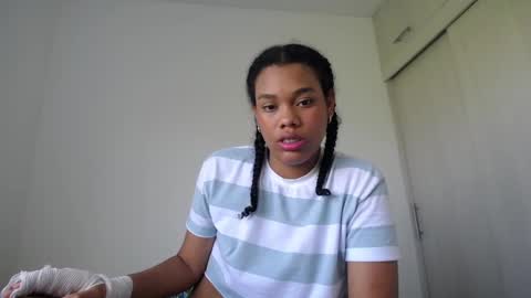 Snapshot of dena_k_ chatting on January 2025 01:51:01 PM Dena k s online show from January 2025 01:51:01 PM