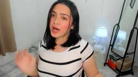 Snapshot of dencyleander chatting on November 2025 09:42:02 AM Demi online show from November 2025 09:42:02 AM