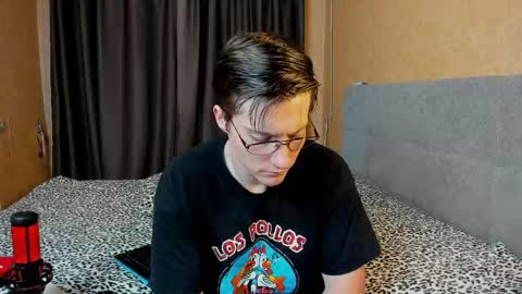 Deni online show from May 2026 07:32:02 PM