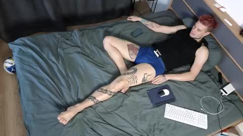 Denis online show from October 2025 04:24:02 AM