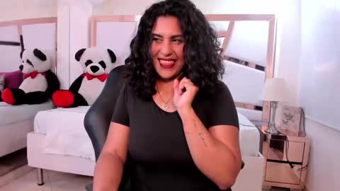 Denisse Khan online show from March 2026 08:23:01 PM