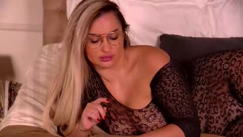 Snapshot of denisseperry chatting on January 2026 01:33:01 AM Ela online show from January 2026 01:33:01 AM