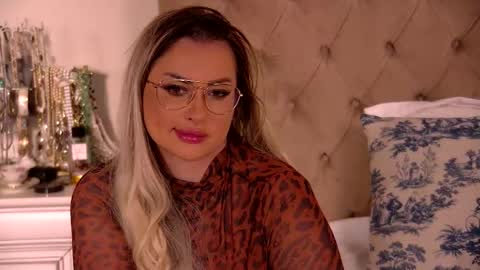 Snapshot of denisseperry chatting on March 2026 12:13:02 AM Ela online show from March 2026 12:13:02 AM