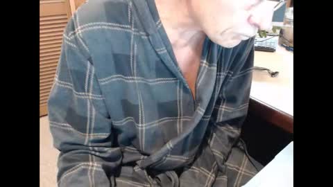 Snapshot of denn_jett chatting on December 2025 11:17:01 AM Den Jet online show from December 2025 11:17:01 AM