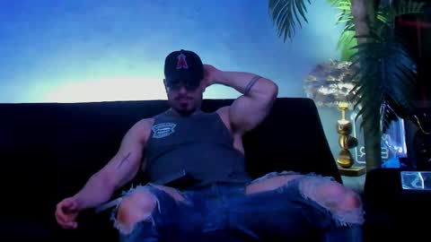 dennis_cox_ online show from May 2026 10:32:01 AM
