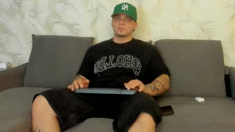 dennis munera online show from December 2024 12:38:01 PM