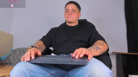 dennis munera online show from October 2025 09:29:02 AM