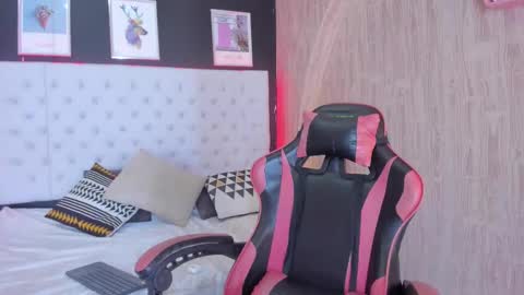 dennyzeans online show from February 2026 11:17:01 AM