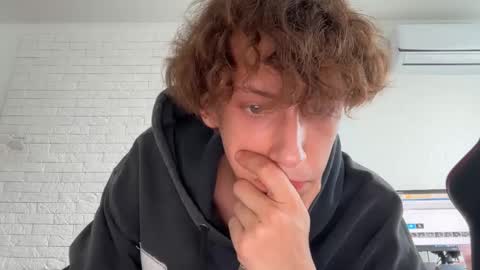 Snapshot of denobluora chatting on September 2025 01:23:02 PM Jasper online show from September 2025 01:23:02 PM