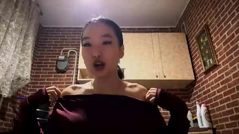 Emma online show from December 2025 02:21:01 PM