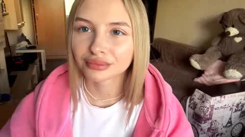 Vi  Victoria online show from October 2025 12:13:02 PM