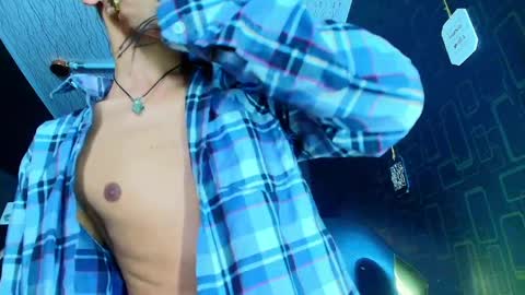 Dereck online show from April 2026 10:19:02 AM