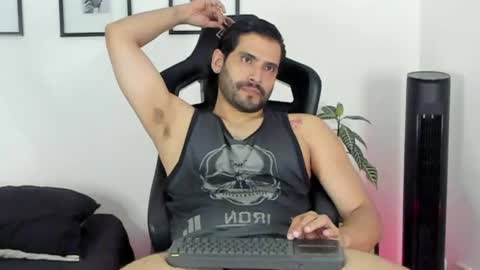 Snapshot of dereck_vega chatting on July 2026 01:36:02 AM Dereck Vega online show from July 2026 01:36:02 AM