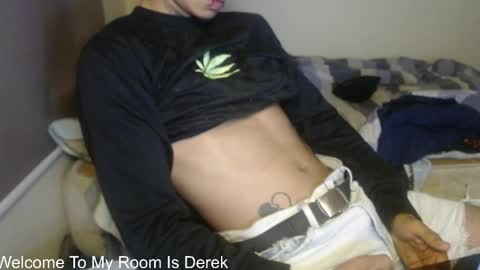 Snapshot of derek_devil24 chatting on May 2026 07:35:01 AM Derek online show from May 2026 07:35:01 AM
