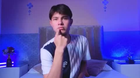 derek_sinn online show from February 2026 08:06:01 PM