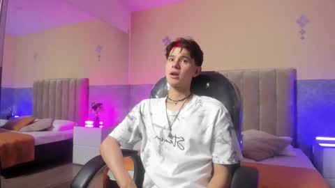 derek_sinn online show from March 2026 07:08:01 PM