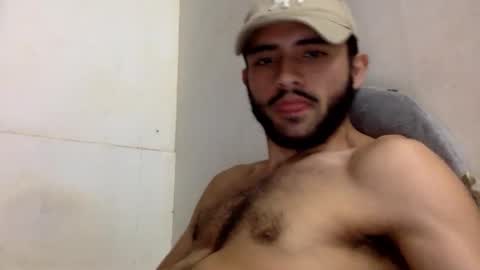 Snapshot of derek_smiith chatting on October 2025 02:32:01 AM Derek smiith online show from October 2025 02:32:01 AM