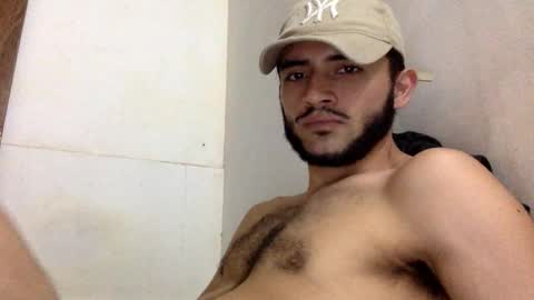 Snapshot of derek_smiith chatting on October 2025 10:18:02 PM Derek smiith online show from October 2025 10:18:02 PM