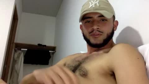 Snapshot of derek_smiith chatting on November 2025 02:53:02 AM Derek smiith online show from November 2025 02:53:02 AM