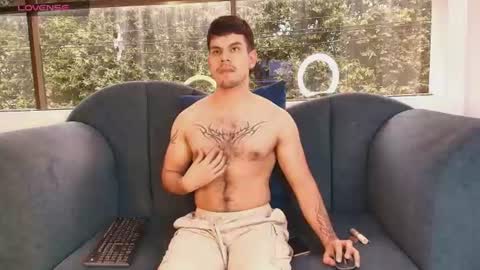 Snapshot of derek_voss chatting on June 2026 01:34:02 PM derek_voss online show from June 2026 01:34:02 PM