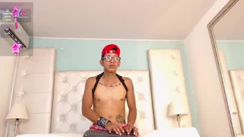 Snapshot of derekwildx chatting on March 2025 06:55:01 PM derekwildx online show from March 2025 06:55:01 PM